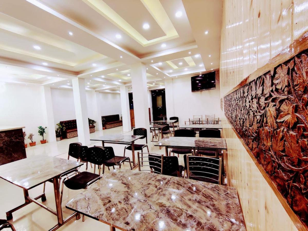 Gulshan Palace By Seven Hills Srinagar By Him Haults Hospitality Exterior photo